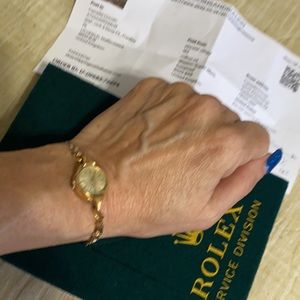 Rolex Tudor Very Petite vintage Swiss made Gold plated w 17 rubies. Free $99 box